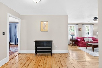 Beautifully renovated antique farmhouse offering the perfect - photo 16
