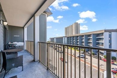 Welcome to this beautifully furnished 2-bedroom, 2-bath condo - photo 17