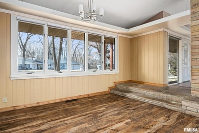 Beautiful mid-century Ranch home on Peoria's iconic Detweiller