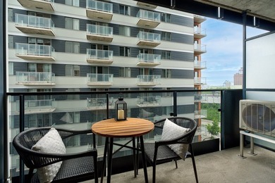 Decouvrez la vie au bord du canal de Lachine dans ce condo cle - photo 18