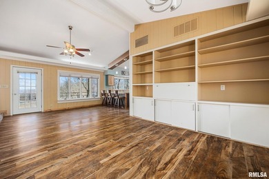 Beautiful mid-century Ranch home on Peoria's iconic Detweiller