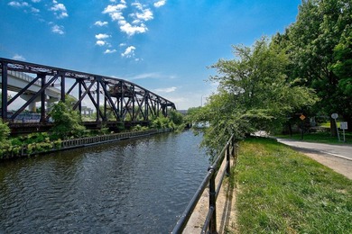 Decouvrez la vie au bord du canal de Lachine dans ce condo cle - photo 20