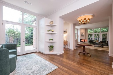 Exceptional residence located in the highly desirable gated - photo 21