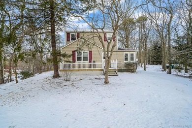 This cute and cozy Farmhouse sits high on a hill on 1.14 acres - photo 2