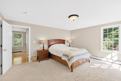 Beautifully renovated antique farmhouse offering the perfect - photo 22