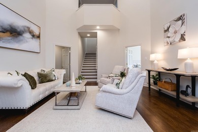 Exceptional residence located in the highly desirable gated - photo 23
