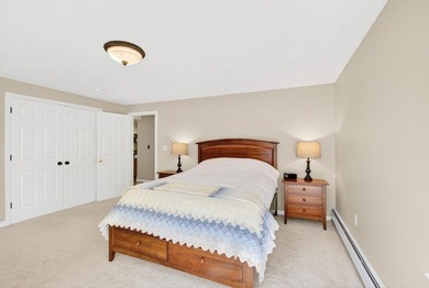 Beautifully renovated antique farmhouse offering the perfect - photo 23