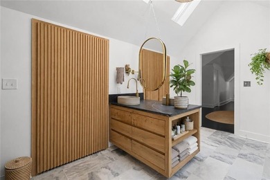 Welcome to 578 Montgomery Ferry, a truly exceptional 4-bedroom - photo 31