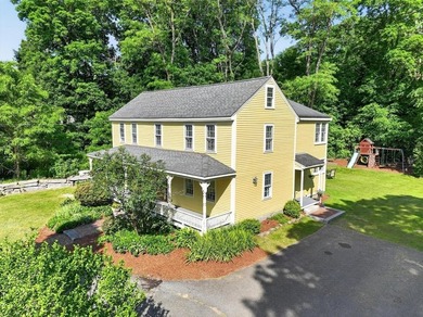 Beautifully renovated antique farmhouse offering the perfect - photo 34