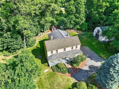 Beautifully renovated antique farmhouse offering the perfect - photo 36