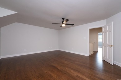 Exceptional residence located in the highly desirable gated - photo 39