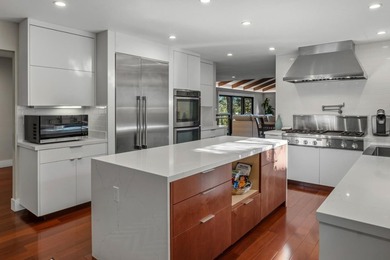 Exceptional opportunity in Pebble Beach to own a fully appointed - photo 8