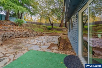 Welcome to this beautiful home in sought after SE Salemplete