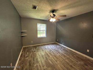 This property features 3 bedrooms and 2 bathrooms. Covered back - photo 14