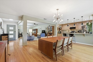 Beautifully maintained and located in the charming enclave of - photo 14