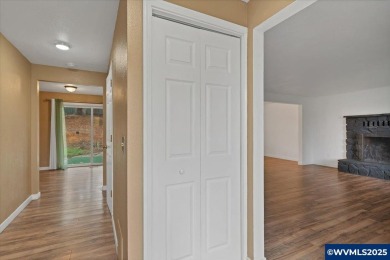 Welcome to this beautiful home in sought after SE Salemplete