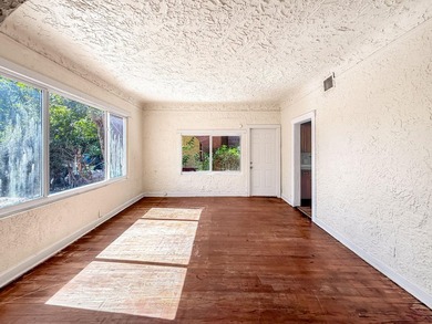 FANTASTIC OPPORTUNITY! Spanish Mission style home with Guest - photo 23