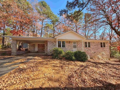 Greers Ferry Lake Home For Sale in Clinton Arkansas