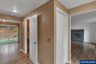 Welcome to this beautiful home in sought after SE Salemplete