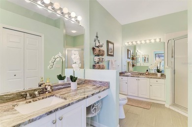 LOOK NO FURTHER! THIS RARELY AVAILABLE and BEAUTIFULLY FURNISHED - photo 34