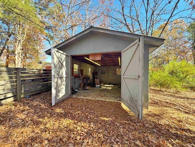 HUGE price drop, Ready to sell quick! Home will be sold as is - photo 9