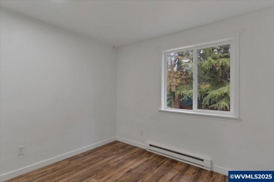 Welcome to this beautiful home in sought after SE Salemplete