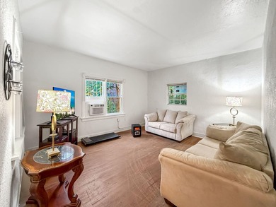 FANTASTIC OPPORTUNITY! Spanish Mission style home with Guest - photo 46
