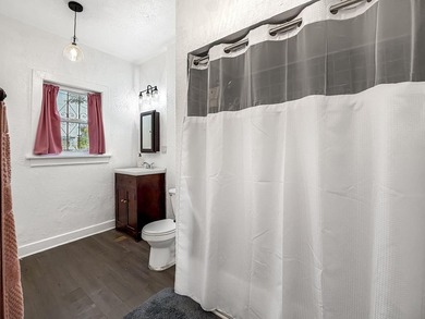 FANTASTIC OPPORTUNITY! Spanish Mission style home with Guest - photo 50