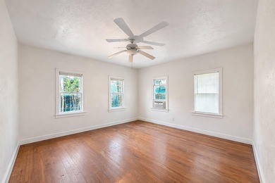 FANTASTIC OPPORTUNITY! Spanish Mission style home with Guest - photo 52