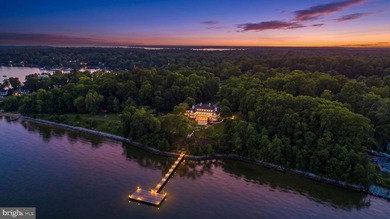 A truly iconic Annapolis offering, this extraordinarily rare - photo 9