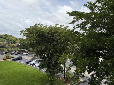 Highly Desirable (2-bedroom, 1-bath) END unit in the B Bldg at - photo 11