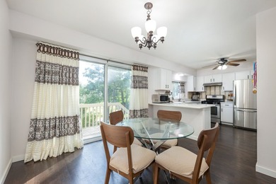 Welcome to this spacious and well-maintained 3-bedroom, 2.5-bath - photo 11