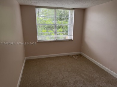 Highly Desirable (2-bedroom, 1-bath) END unit in the B Bldg at - photo 12