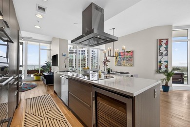 Welcome to Unit 3102, an ultra-rare junior penthouse-one of only - photo 12
