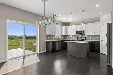This beautiful home is in like new condition; with 4 bedrooms - photo 12