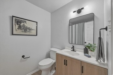 Open House: Saturday, July 18, 11:00 a.m. to 2:00 p.m. Charming - photo 12