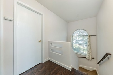 Welcome to this spacious and well-maintained 3-bedroom, 2.5-bath - photo 17