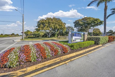 Completely updated first floor 2 bedroom, 2 bath residence in - photo 19