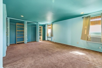 *Welcome to this fabulous Roxbury Split-Level home in the highly - photo 21