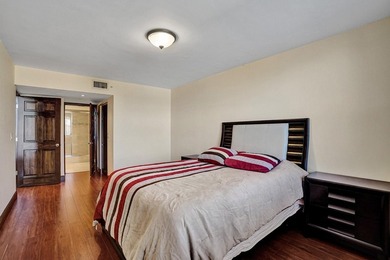 Welcome to this well-appointed two-bedroom, two-bathroom - photo 31