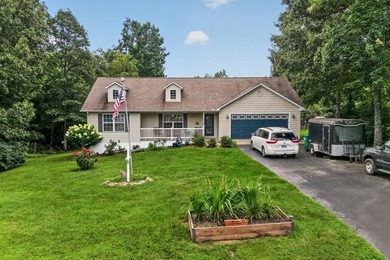 Nestled in the desirable Lake Tansi community, this beautifully - photo 2