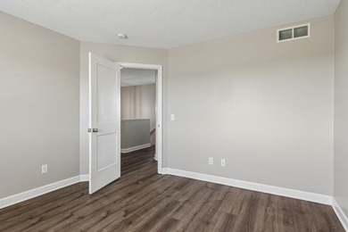 This beautiful home is in like new condition; with 4 bedrooms - photo 33