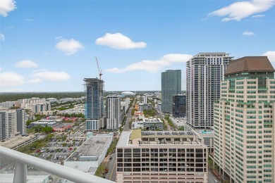 Welcome to Unit 3102, an ultra-rare junior penthouse-one of only - photo 35