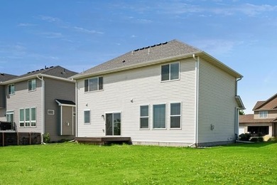 This beautiful home is in like new condition; with 4 bedrooms - photo 43
