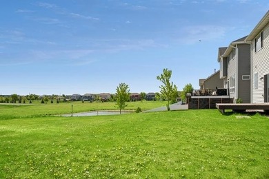This beautiful home is in like new condition; with 4 bedrooms - photo 46