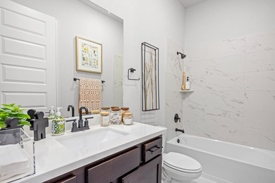 BRAND NEW CONSTRUCTION by Oakmont Homes. This charming garden - photo 16