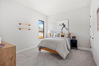 BRAND NEW CONSTRUCTION by Oakmont Homes. This charming garden - photo 17