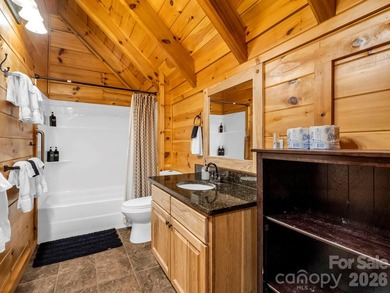 Stunning log cabin in Riverbend at Lake Lure offers mountain - photo 20