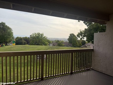 Enjoy views and an exceptional location in The Villages Golf and - photo 2