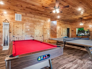 Stunning log cabin in Riverbend at Lake Lure offers mountain - photo 23
